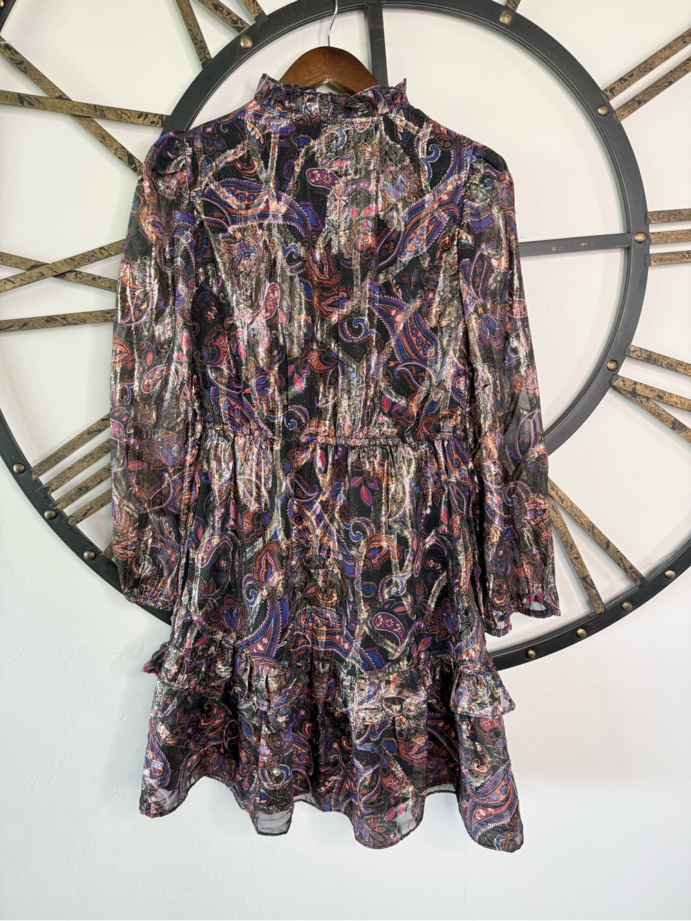 Vince Camuto Black Multicolor Metallic Paisley Tiered Long-Sleeve Dress - Picture 8 of 8